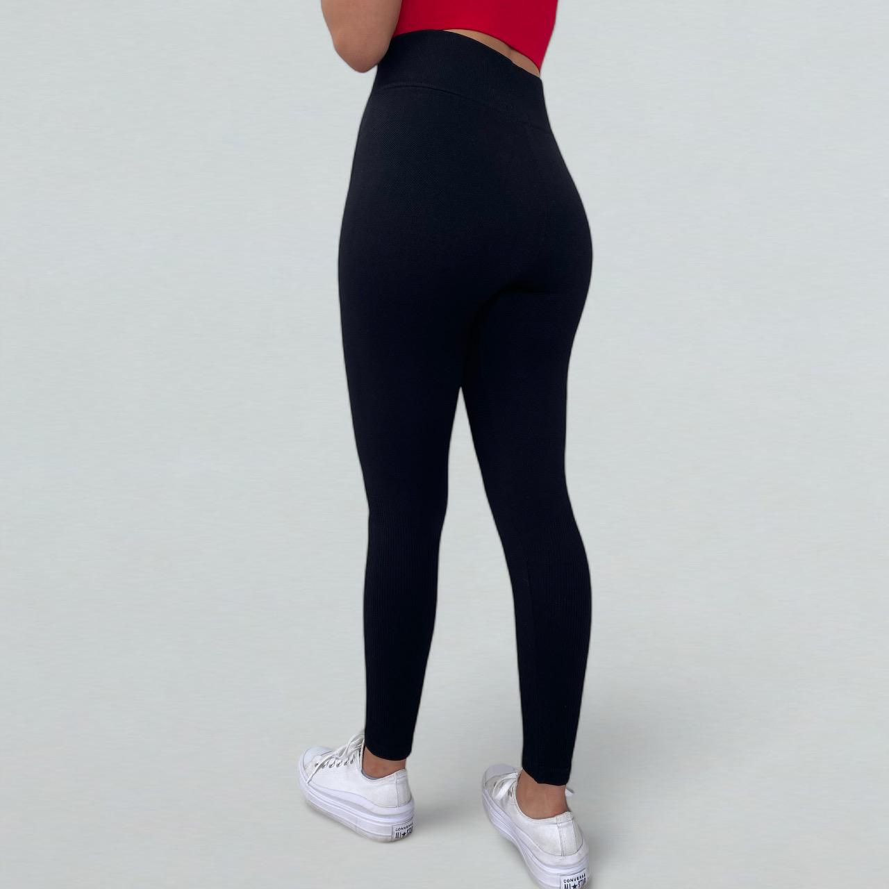 Pantalón entubado Deportivo
