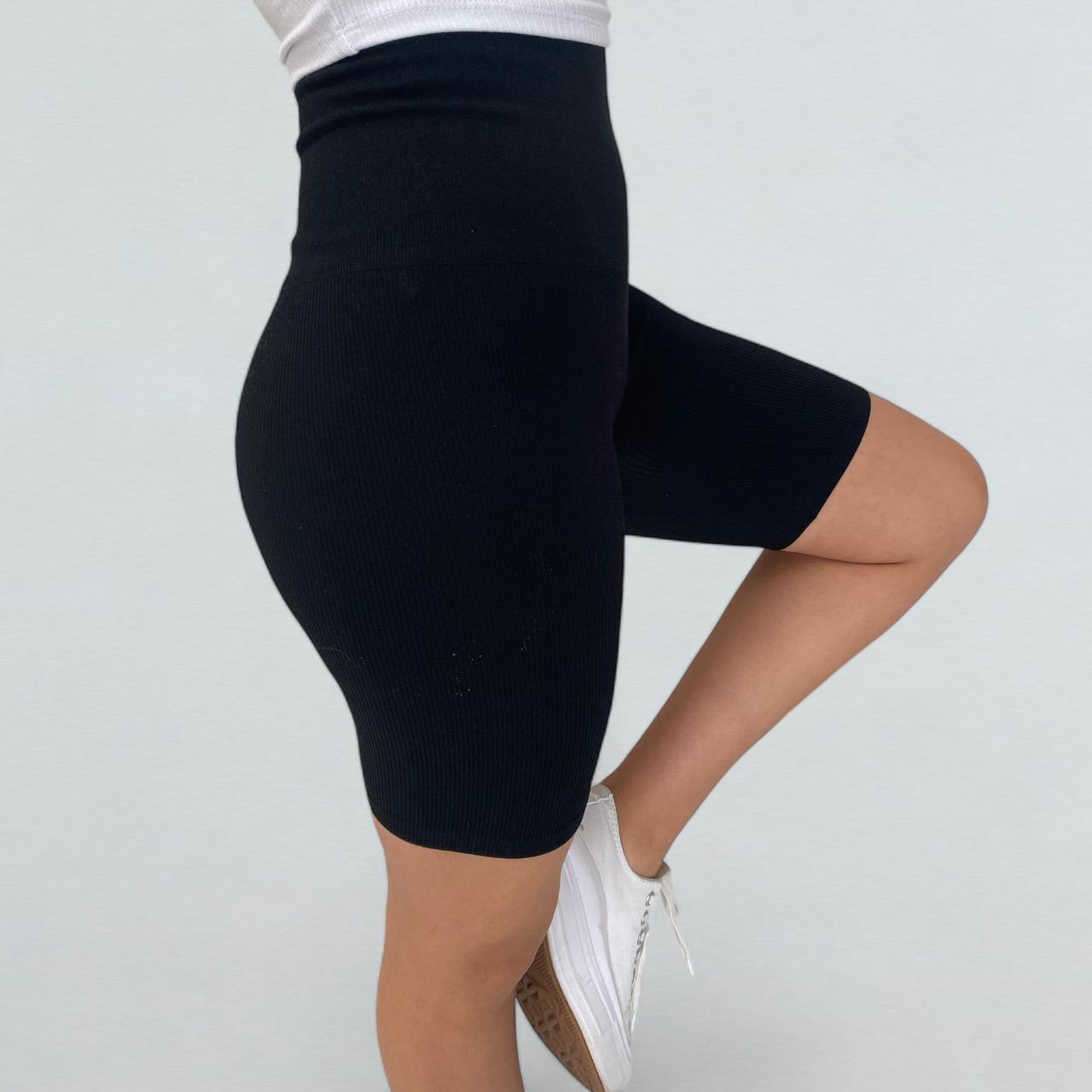 Short Deportivo tiro alto