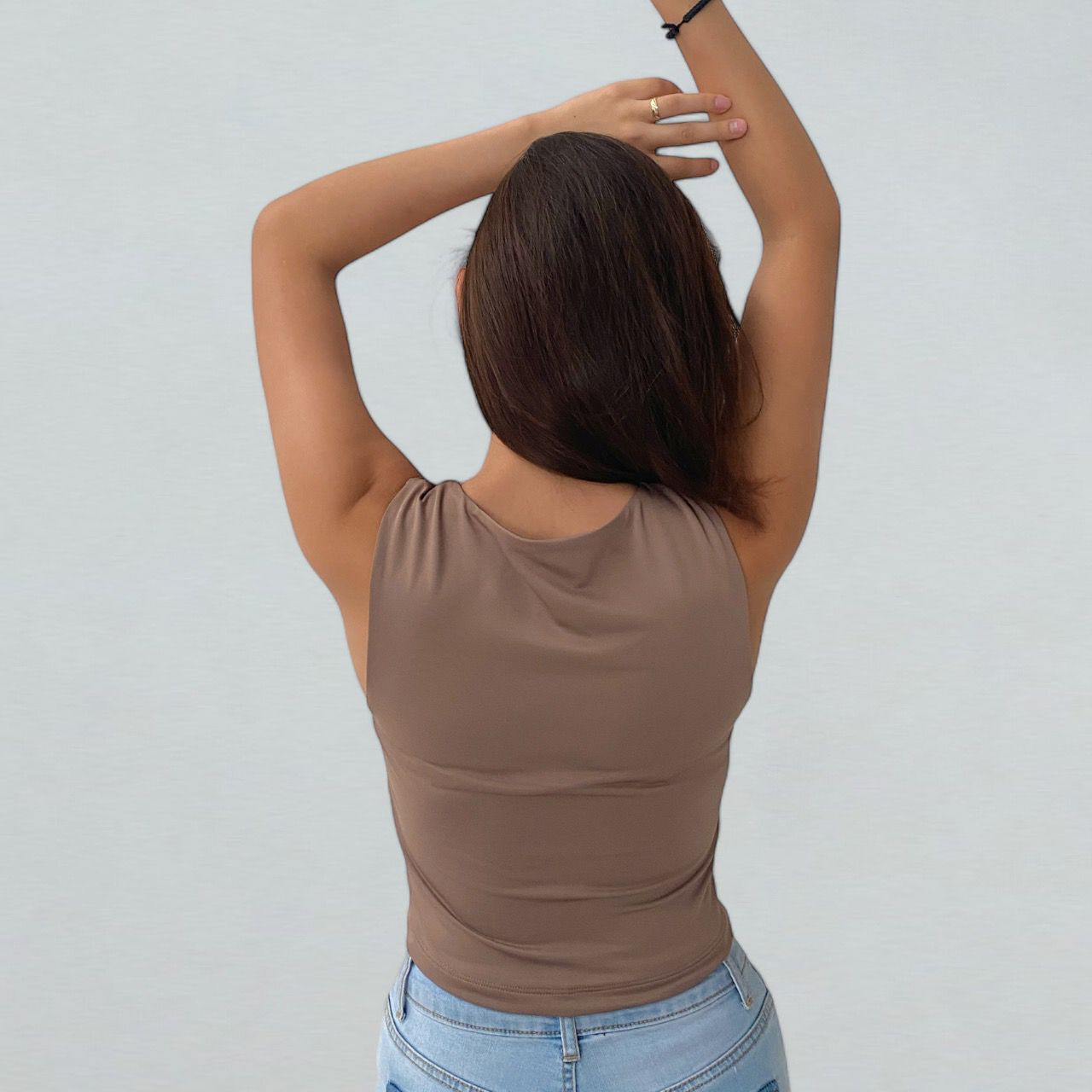 Blusa sin mangas cuello redondo