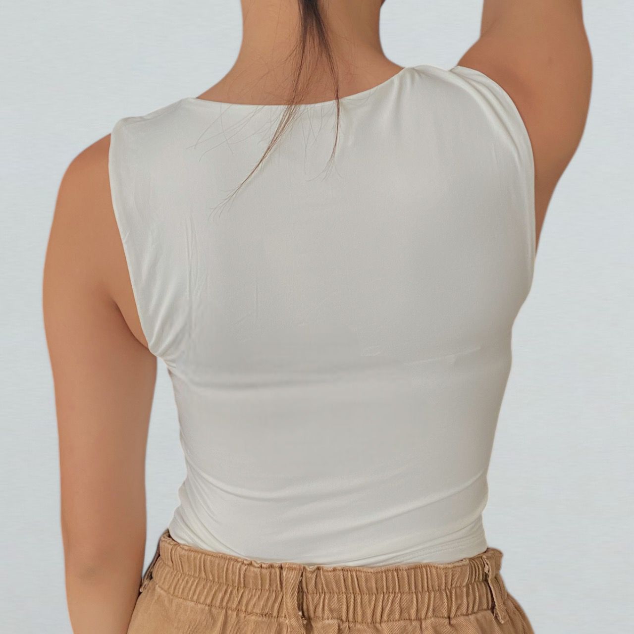 Blusa sin mangas cuello redondo